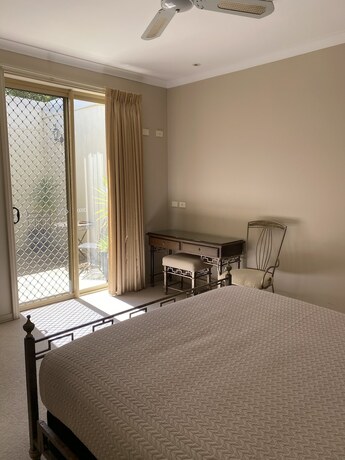 Imagen de la habitación del Hotel Acacia Terraces. Foto 23