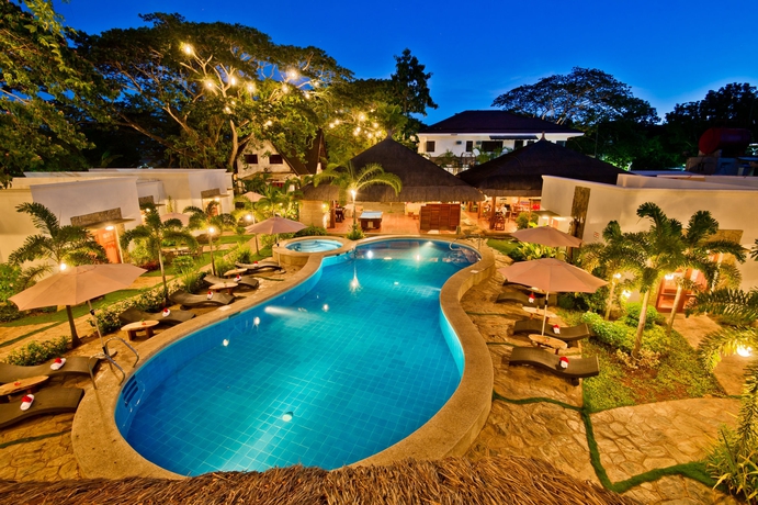 Imagen de la piscina del Hotel Acacia Tree Garden. Foto 11