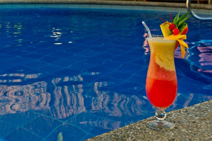 Imagen de la piscina del Hotel Acacia Tree Garden. Foto 12