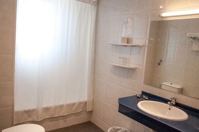 Imagen de la habitación del Hotel Acacias Suites and Spa. Foto 8