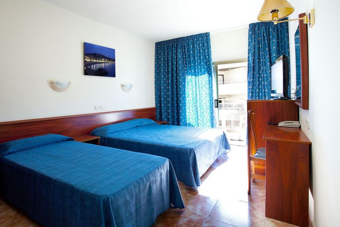 Imagen de la habitación del Hotel Acacias Suites and Spa. Foto 11