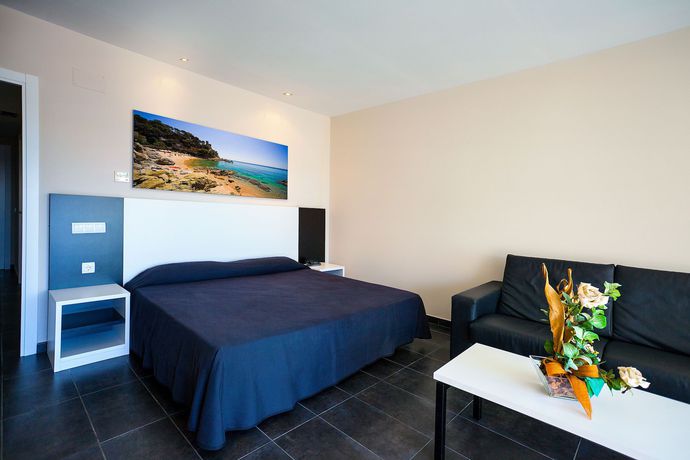 Imagen de la habitación del Hotel Acacias Suites and Spa. Foto 14