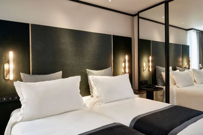 Imagen de la habitación del Hotel Academias , Autograph Collection. Foto 11