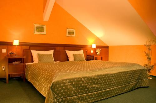 Imagen de la habitación del Hotel Academic. Foto 7