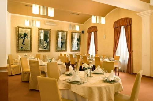 Imagen general del Hotel Academic. Foto 4