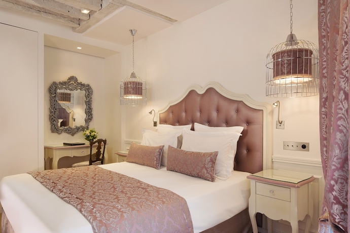 Imagen de la habitación del Hotel Academie. Foto 8