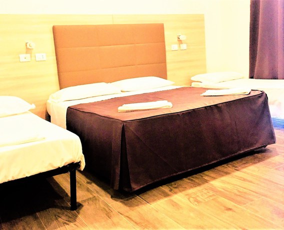 Imagen de la habitación del Hotel Academy, Aeropuerto de Roma-Fiumicino. Foto 5
