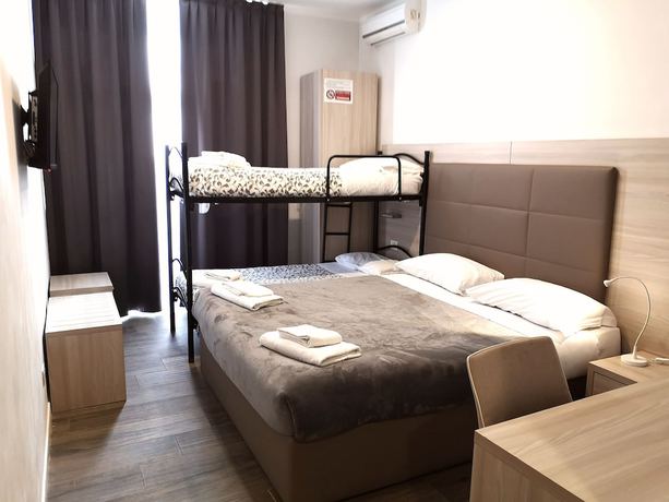 Imagen de la habitación del Hotel Academy, Aeropuerto de Roma-Fiumicino. Foto 6