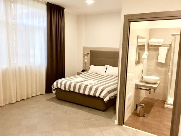 Imagen de la habitación del Hotel Academy, Aeropuerto de Roma-Fiumicino. Foto 7