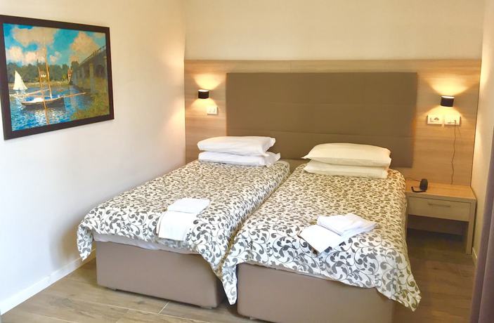 Imagen de la habitación del Hotel Academy, Aeropuerto de Roma-Fiumicino. Foto 10