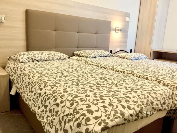 Imagen de la habitación del Hotel Academy, Aeropuerto de Roma-Fiumicino. Foto 18