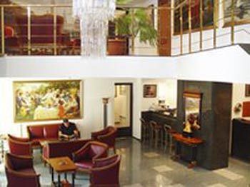 Imagen del bar/restaurante del Hotel Academy, Dnepropetrovsk. Foto 5