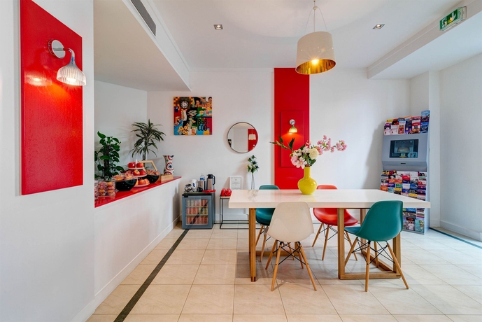 Imagen de los interiores del Hotel Acadia - Astotel. Foto 15