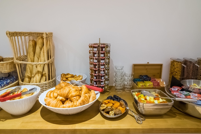 Imagen del bar/restaurante del Hotel Acadia - Astotel. Foto 2