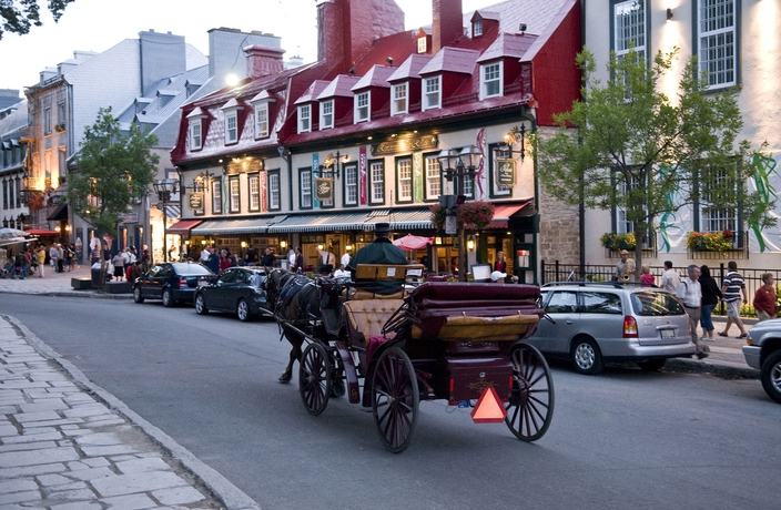 Imagen de los exteriores del Hotel Acadia, Quebec City. Foto 4