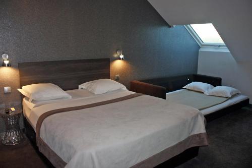 Imagen de la habitación del Hotel Acadie. Foto 7