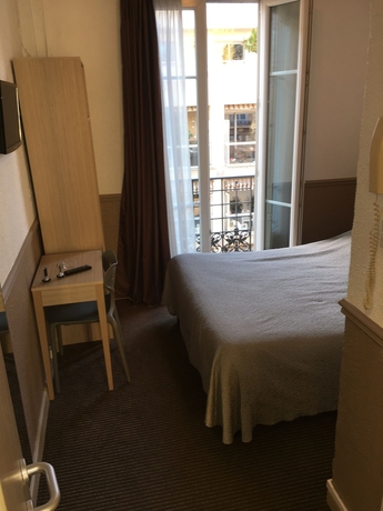 Imagen de la habitación del Hotel Acanthe. Foto 15