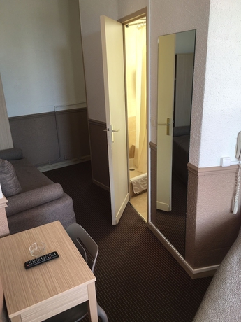 Imagen de la habitación del Hotel Acanthe, Niza. Foto 13