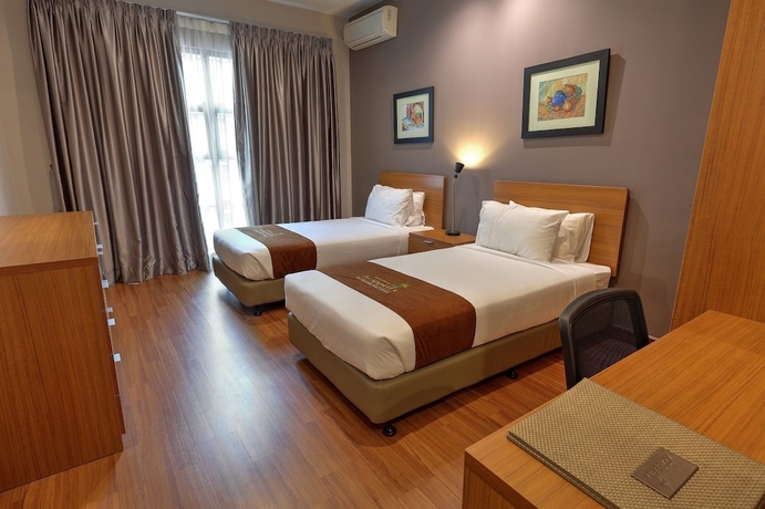 Imagen de la habitación del Hotel Acappella Suite. Foto 9
