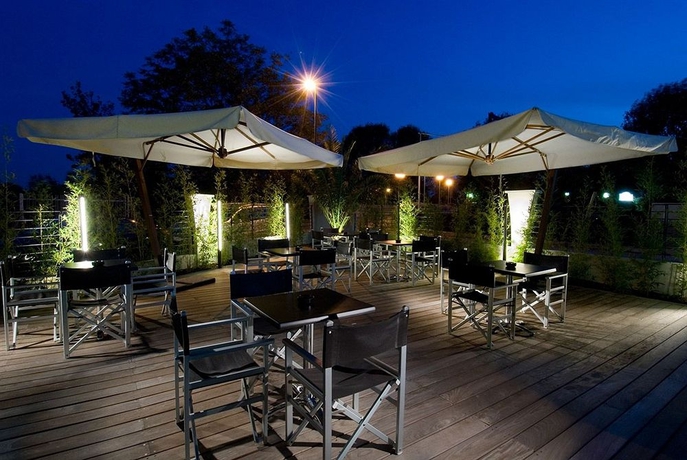 Imagen de los exteriores del Hotel Acapulco, Cattolica. Foto 4