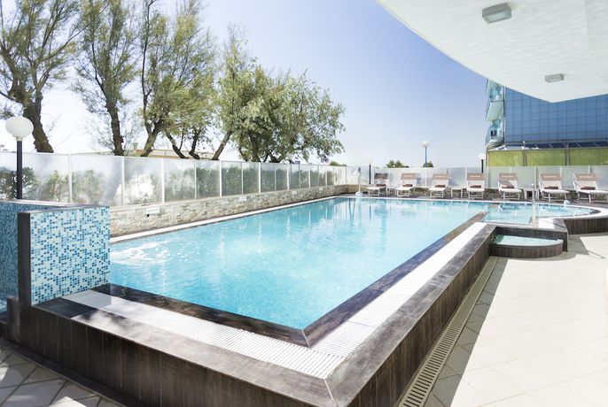 Imagen de la piscina del Hotel Acapulco, Cervia. Foto 20