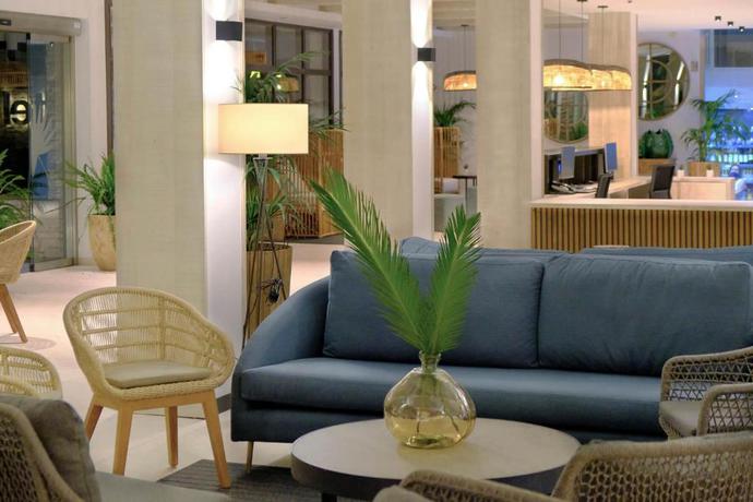 Imagen general del Hotel Acapulco, Lloret de Mar. Foto 13