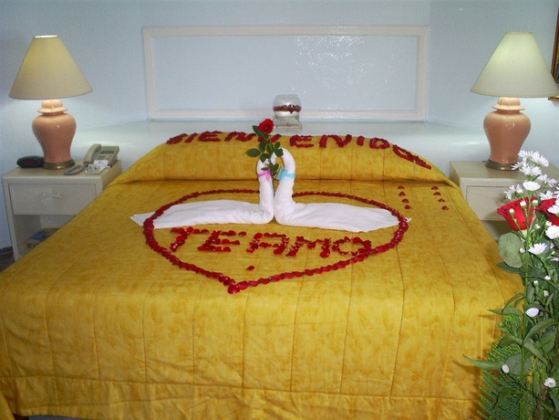 Imagen de la habitación del Hotel Acapulco Malibu. Foto 7