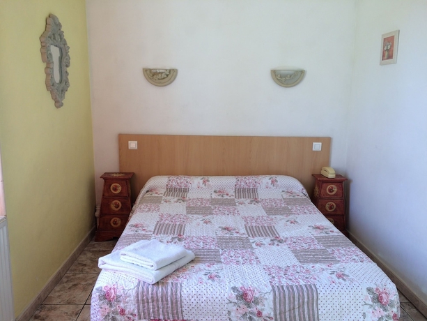 Imagen de la habitación del Hotel Acapulco, Montpellier. Foto 13