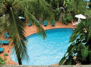 Imagen de la piscina del Hotel Acasol Hotel. Foto 3