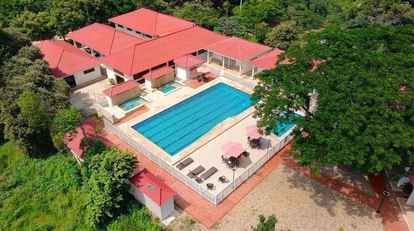 Imagen general del Hotel Acaymas Club. Foto 1
