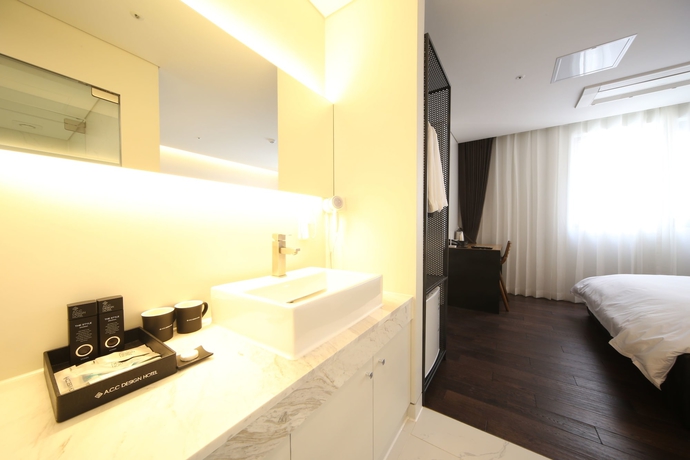 Imagen de la habitación del Hotel Acc Design. Foto 17