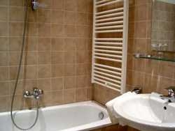 Imagen de la habitación del Hotel Acca International Hotel. Foto 5