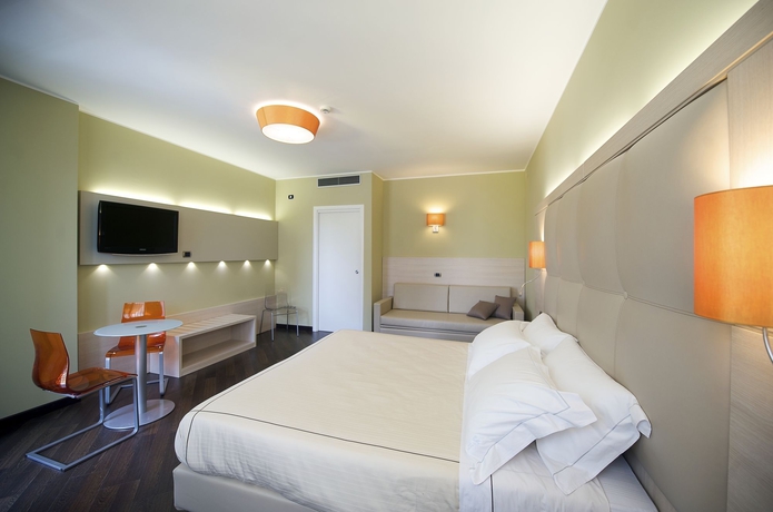 Imagen de la habitación del Hotel Acca Palace. Foto 7