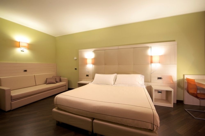 Imagen de la habitación del Hotel Acca Palace. Foto 11