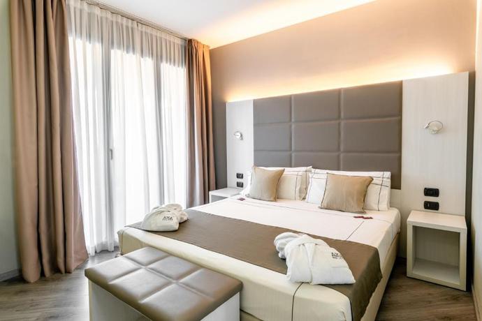 Imagen de la habitación del Hotel Acca Palace. Foto 9