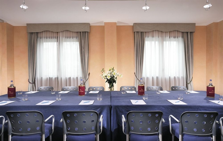 Imagen de los interiores del Hotel Acca Sporting Milano. Foto 7