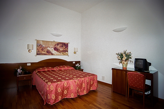 Imagen de la habitación del Hotel Accademia, Florencia. Foto 11