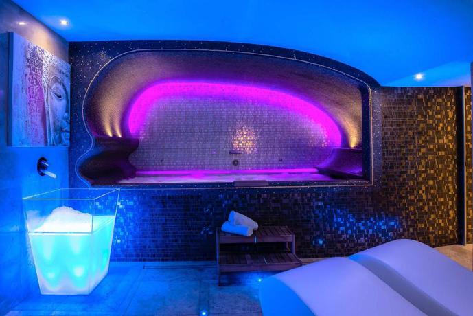 Imagen de los interiores del Hotel Accademia, Roma. Foto 17