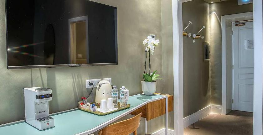 Imagen de la habitación del Hotel Accademia, Roma. Foto 13