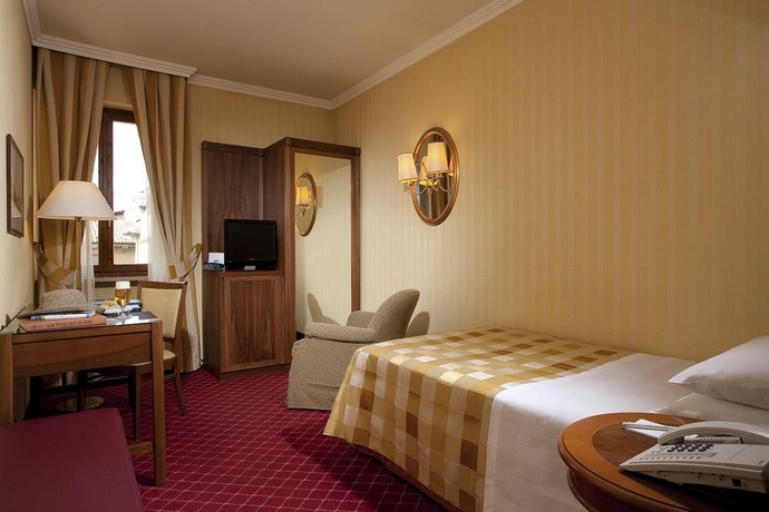 Imagen de la habitación del Hotel Accademia, Verona. Foto 4