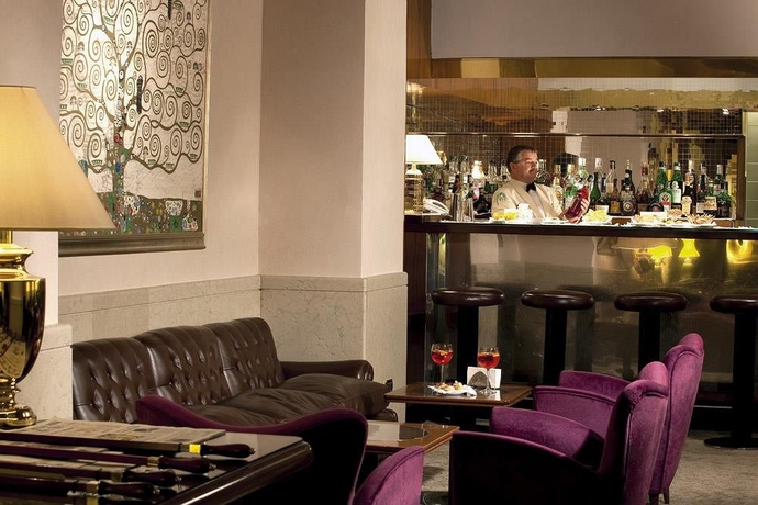 Imagen del bar/restaurante del Hotel Accademia, Verona. Foto 2