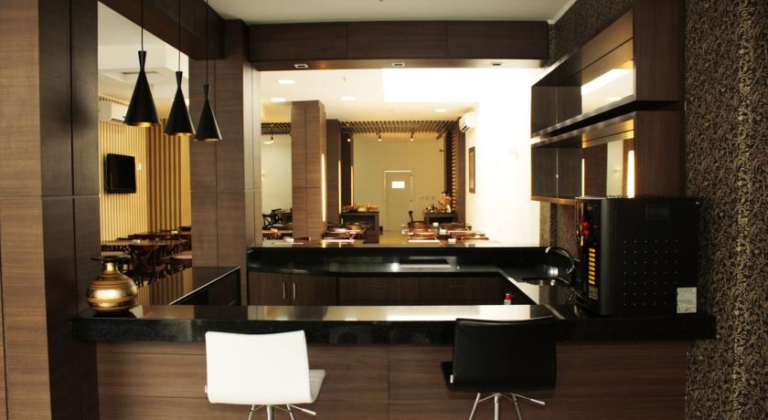 Imagen del bar/restaurante del Hotel Açores Premium. Foto 2