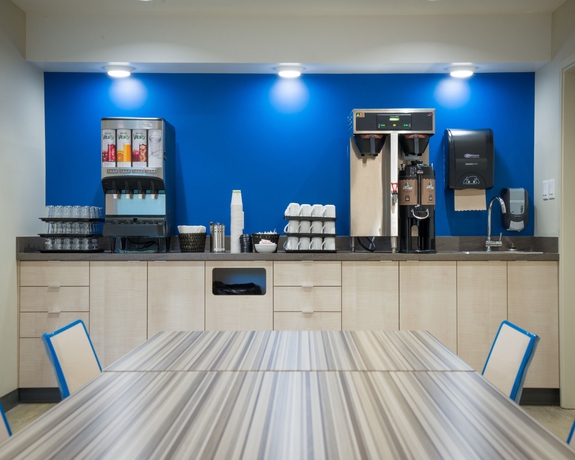 Imagen del bar/restaurante del Hotel Accent Inns Kelowna. Foto 5