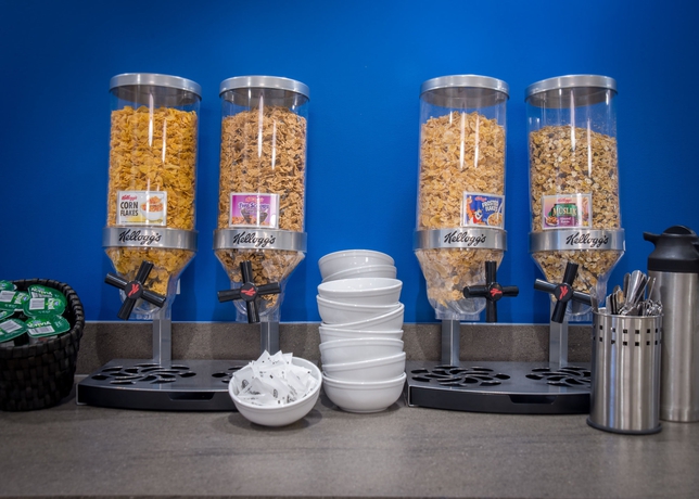 Imagen del bar/restaurante del Hotel Accent Inns Kelowna. Foto 8