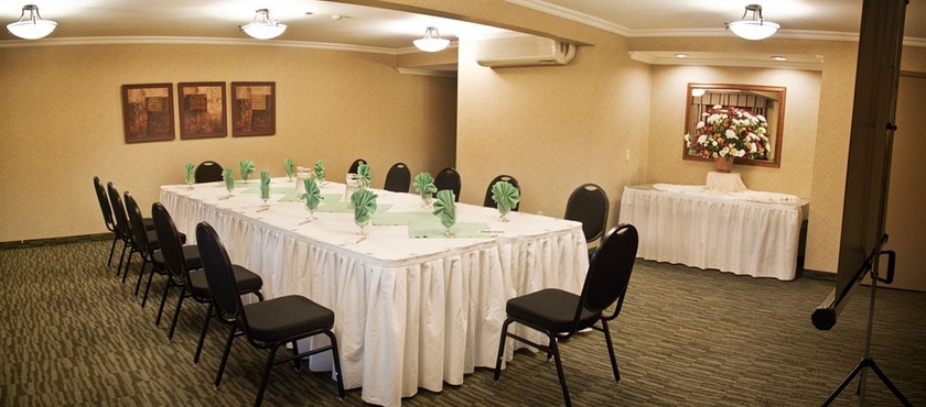 Imagen de los interiores del Hotel Accent Inns Vancouver Airport. Foto 14