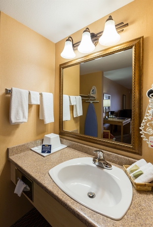 Imagen de la habitación del Hotel Accent Inns Victoria. Foto 8