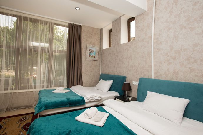 Imagen de la habitación del Hotel Accent, Tbilisi. Foto 3