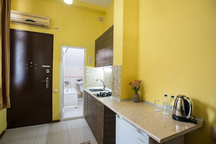 Imagen de la habitación del Hotel Accent, Tbilisi. Foto 5