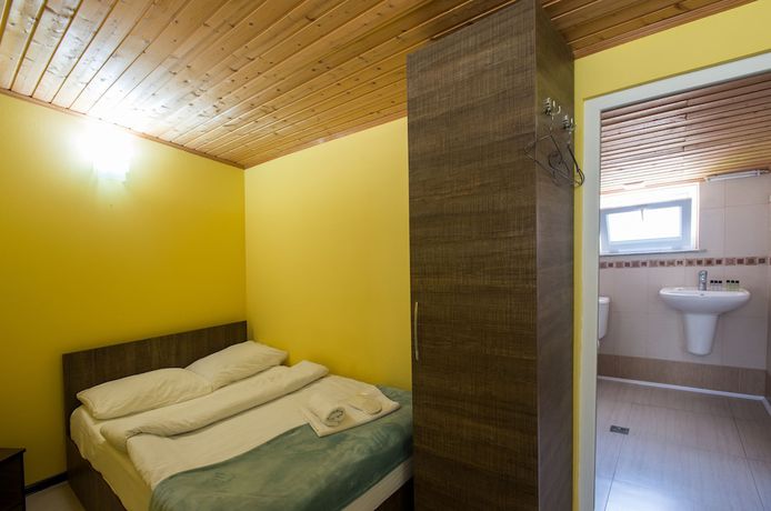 Imagen de la habitación del Hotel Accent, Tbilisi. Foto 12