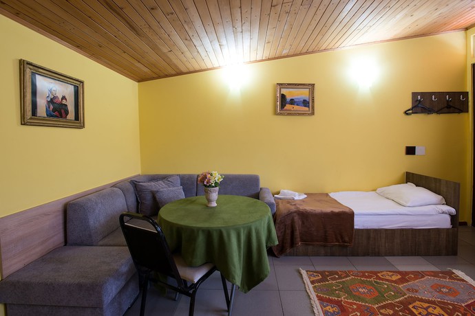 Imagen de la habitación del Hotel Accent, Tbilisi. Foto 17